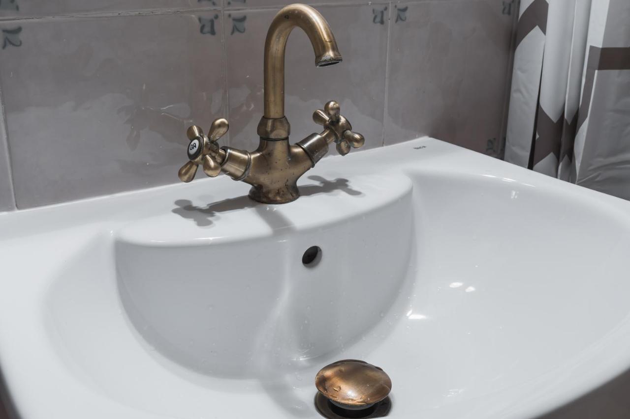 Tuguest Cobertizo Duplex Apartment غرناطة المظهر الخارجي الصورة